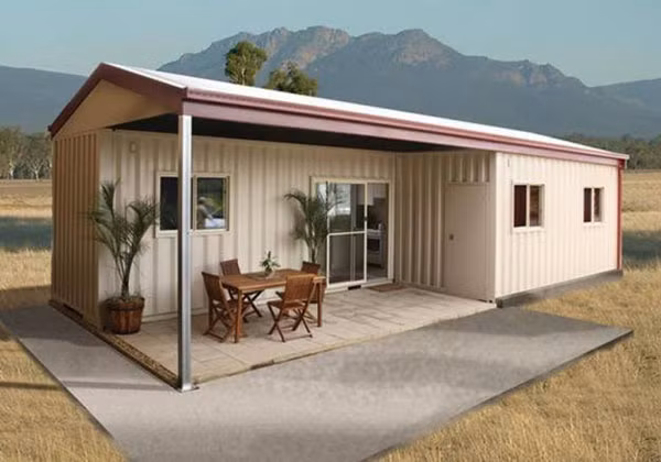 Trước đây, khi đưa loại hình nhà này ra thị trường, các nhà thiết kế đã đánh giá rằng, container được làm bằng loại thép có cường độ cao nên dù cũ nhưng vẫn có thể đạt được tuổi thọ đến 50 năm. Tuy nhiên, đây chỉ là tuổi thọ có thể có nếu sử dụng trong môi trường lý tưởng.