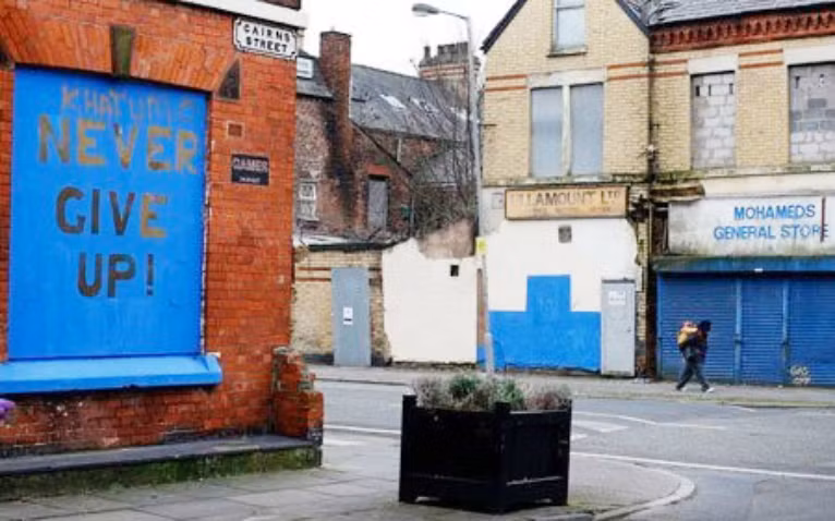 Hiện hội đồng thành phố đã đề xuất bán các ngôi nhà này cho các công dân, với điều kiện họ sẽ sửa lại ngôi nhà khang trang.