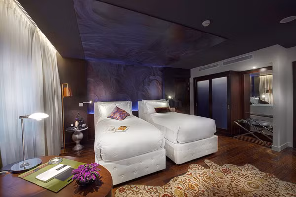 Khách sạn Hilton Hanoi Opera tạo cảm giác đáng tin cậy cho khách hàng, với nhiều dịch vụ hoàn hảo và trang thiết bị hiện đại.