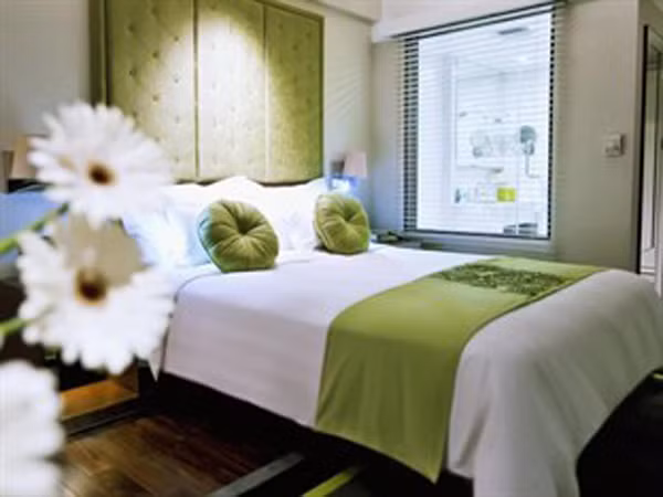 Với nét kiến trúc Pháp độc đáo cùng các trang thiết bị hiện đại và phong cách phục vụ chuyên nghiệp, khách sạn Moevenpick Hà Nội là sự lựa chọn hàng đầu của giới doanh nhân.