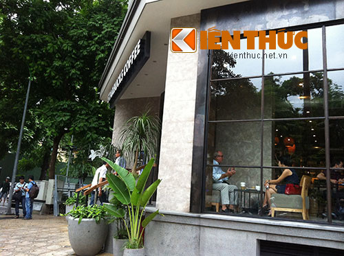 Cà phê Starbucks tại Hà Nội sau 1 tháng hoạt động.