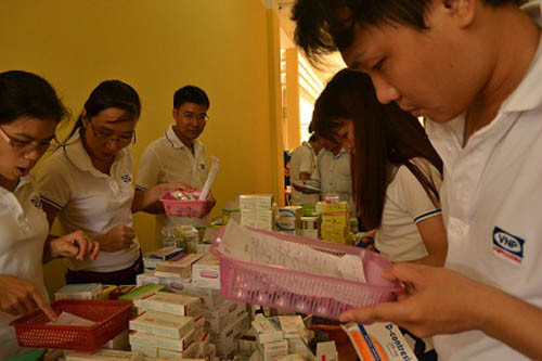 Thành lập VN Logistics (tháng 3/2013) hoạt động trong lĩnh vực dịch vụ kho bãi và hậu cần ngành dược; VN Clinic (tháng 7/2013) hoạt động trong lĩnh vực phòng khám.