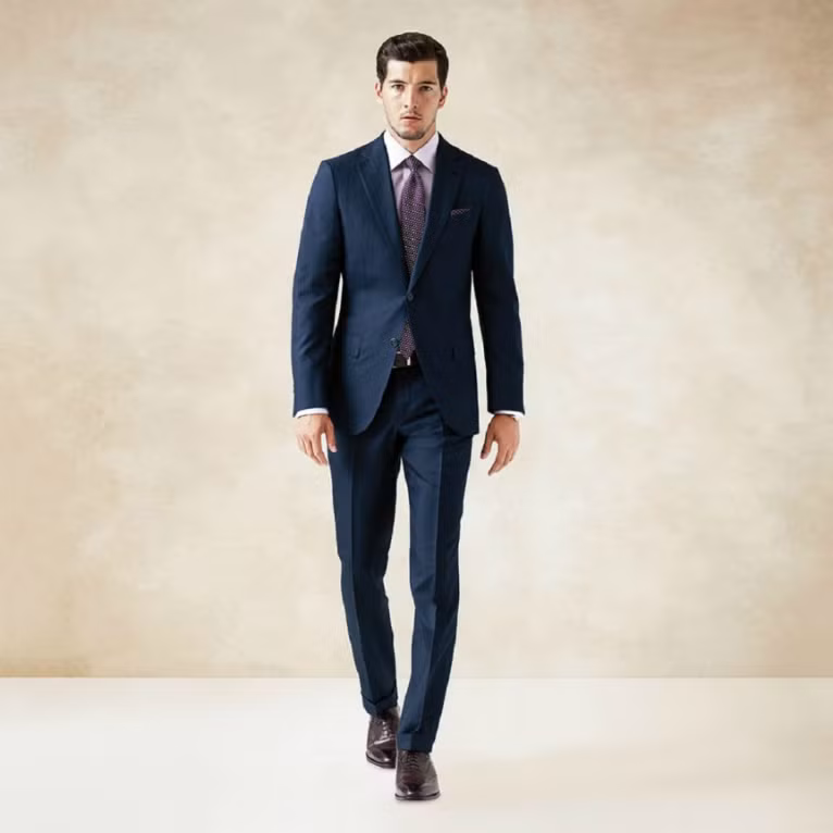 10. Ermenegildo Zegna Bespoke, giá: 22.000 USD. Ermenegildo Zegna là một trong những hãng thời trang hàng đầu của Ý. Zegna chuyên cung cấp vest cho các các nhãn hiệu nổi tiếng như Gucci, Yves Saint Laurent và Tom Ford. Bộ vest 22.000 USD sang trọng và tinh tế này được làm từ hơn 700 loại vải.