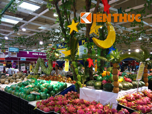 Ngay cả gian hàng trái cây cũng được Big C trang trí một cách công phu.