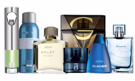 Một món quà tinh tế và sang trọng đó chính là mỹ phẩm, đặc biệt là nước hoa. Bạn có thể chọn mua loại nước hoa mà thầy cô yêu thích để tặng nhưng trước đó bạn nên tìm hiểu kỹ gu thời trang, mỹ phẩm của họ.