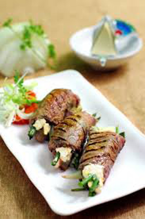 Tuy nhiên, giá bình dân nhất cũng phải lên đến cả nửa triệu đồng/suất.