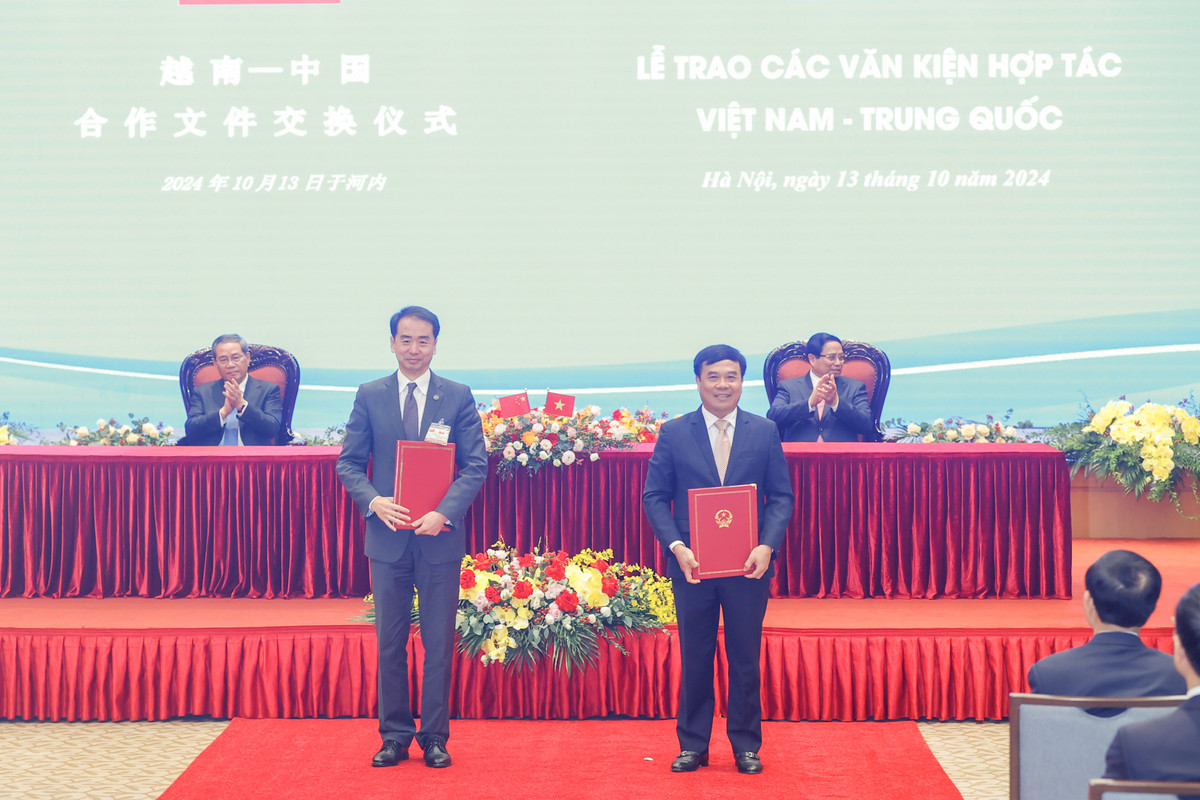 Viet Nam - Trung Quoc trao 10 van kien hop tac quan trong-Hinh-5