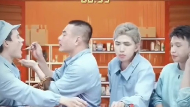 Le Duong Bao Lam xin loi-Hinh-3