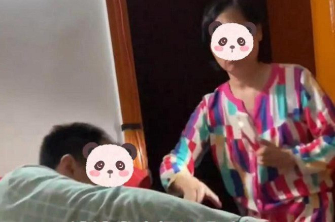 Nua dem me chong xong vao phong ep con trai ly hon vi dieu nay