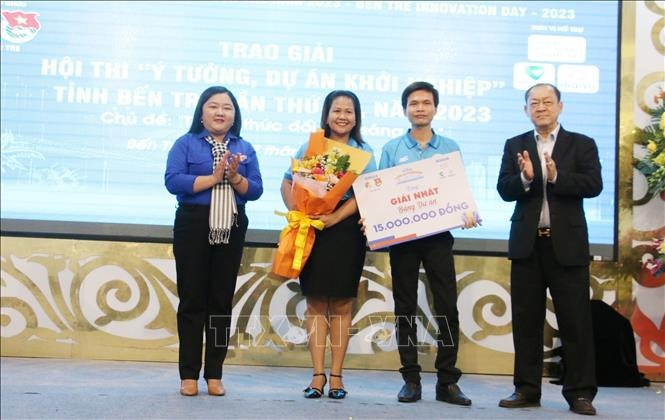 Trồng cây cảnh đang hot, người dân Bến Tre thu hàng trăm triệu đồng - Hình 4 Trong cay canh dang hot, nguoi dan Ben Tre thu hang tram trieu dong-Hinh-4