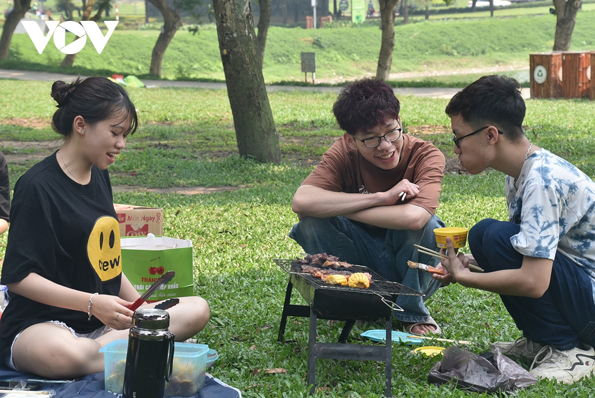 Nướng thịt và thưởng thức những bữa ăn ngoài trời.