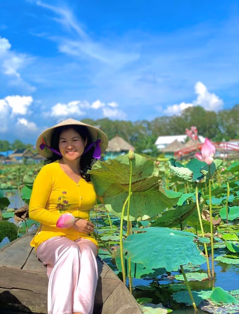 Check in diem ngam sen tuyet dep o Dong Thap dip nghi le-Hinh-7