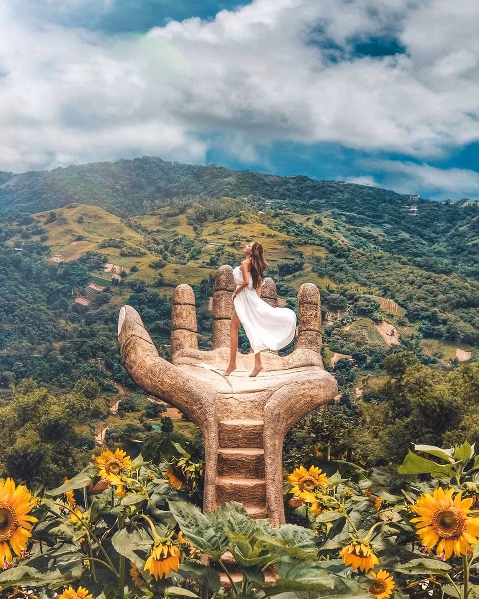 Nha Trang lot top 5 diem den tiet kiem o chau A-Hinh-4