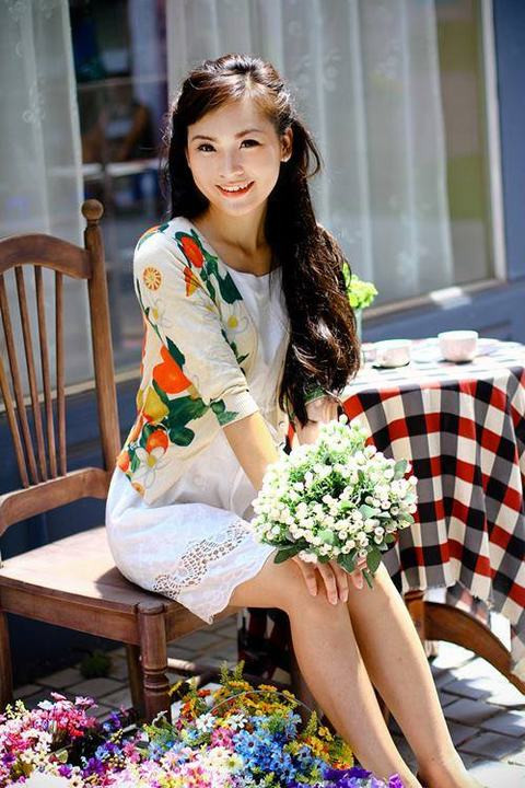 Nguyễn Thị Phương Thu, sinh viên lớp Chính trị Phát triển K32 trường Học viện Báo chí và Tuyên truyền, sở hữu chiều cao lý tưởng như người mẫu (1,7m), cân nặng 52 kg.