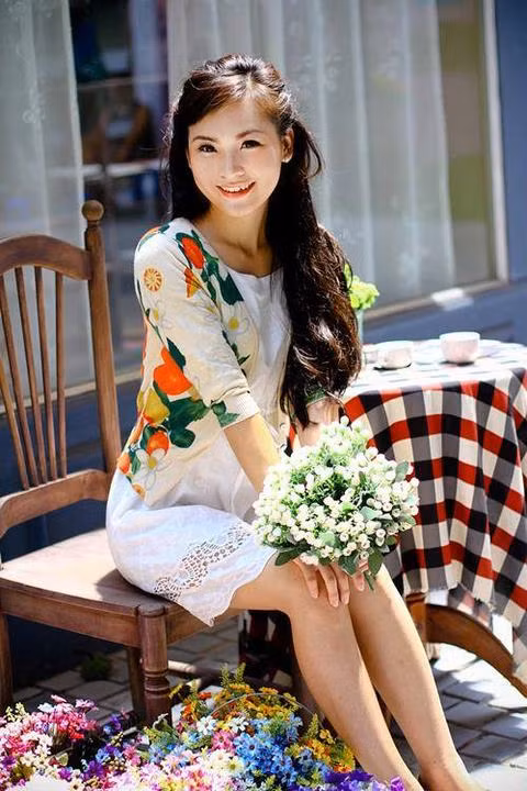 Nguyễn Thị Phương Thu, sinh viên lớp Chính trị Phát triển K32 trường Học viện Báo chí và Tuyên truyền, sở hữu chiều cao lý tưởng như người mẫu (1,7m), cân nặng 52 kg.