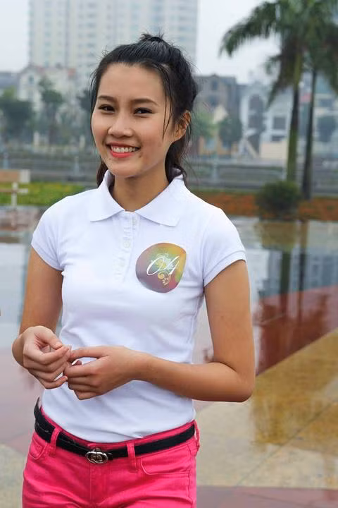 Ngoài công việc học tập, cô sinh viên năm nhất này cũng rất tích cực tham gia vào các hoạt động tình nguyện, văn nghệ tại trường ĐH.