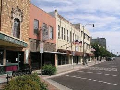 Norman, Oklahoma: là một thành phố tại tiểu bang Oklahoma, quận Cleveland. Tuy nó là một phần của vùng đô thị thành phố Oklahoma nhưng lại là thành phố có tỷ lệ thất nghiệp cao.