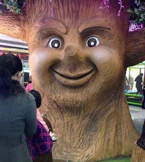 Cây mặt hoạt hình.