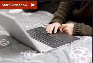 Trên trình duyệt, để mở một tab mới, hãy nhấn Ctrl + T. Tổ hợp Ctrl + W dùng để đóng tab hiện tại, trong khi đó Ctrl + Shift + W sẽ đóng cả cửa sổ trình duyệt. Nếu lỡ đóng một tab nào đó chưa xem xong, hãy nhấn 3 phím Ctrl + Shift + T, miễn là trình duyệt vẫn còn đang mở.