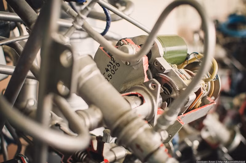 Động cơ này có hiệu suất đẩy khá mạnh, cùng nhiều khả năng có tính chiến lược khác trong lĩnh vực không gian.