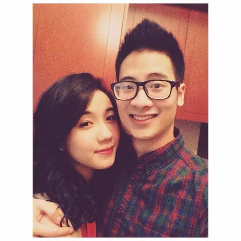 Sau 8 tháng yêu nhau, những tấm ảnh cưới có thể sẽ báo hiệu một đám cưới lung linh cho cặp đôi này.