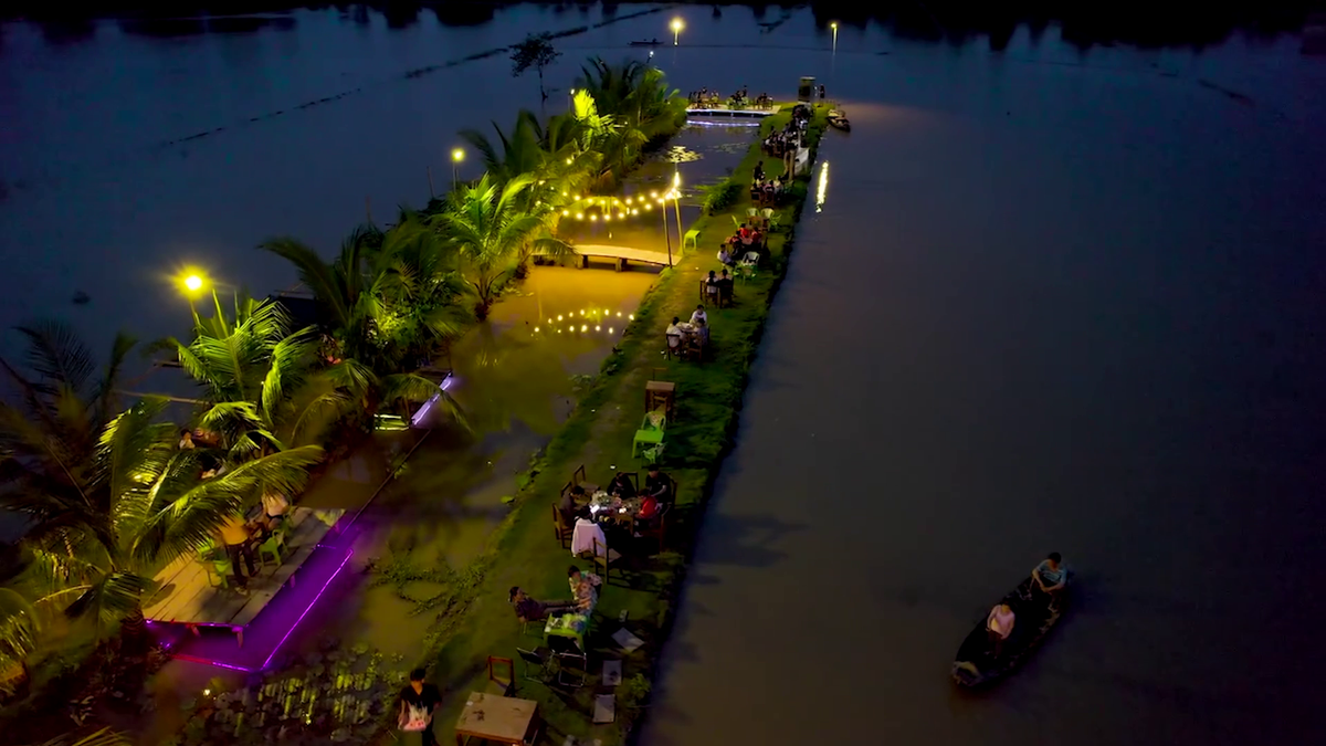 Video: Độc lạ quán cà phê Rơm nằm giữa đồng lúa ở Cần Thơ - Hình 4 Video: Doc la quan ca phe Rom nam giua dong lua o Can Tho-Hinh-4