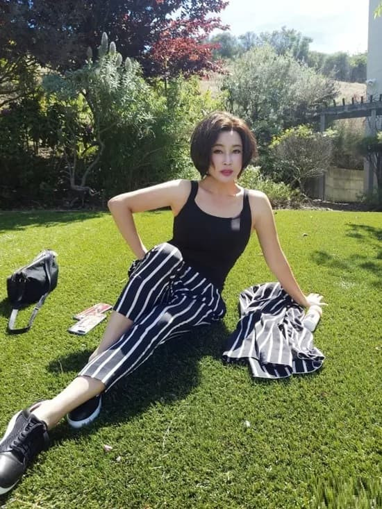 Anh moi cua Luu Hieu Khanh o tuoi 68 gay xon xao-Hinh-5