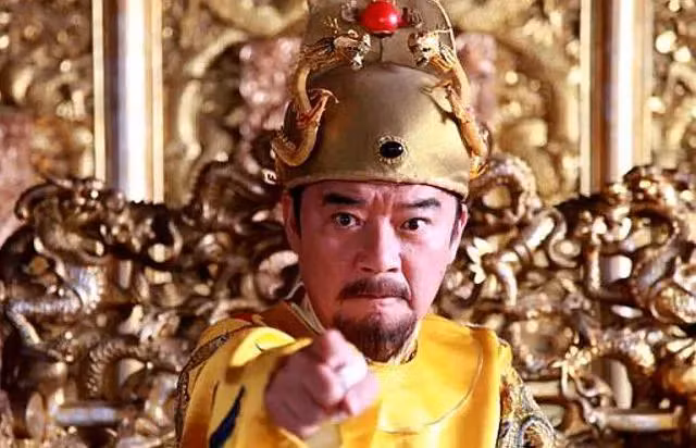 Chu Nguyen Chuong xu tu 150.000 tham quan, vi sao van bat luc?