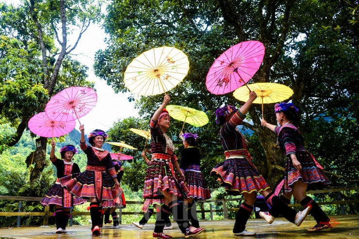 Đến Suối có vàng trải nghiệm giấc ngủ trong mây gió Den Suoi co vang trai nghiem giac ngu trong may gio