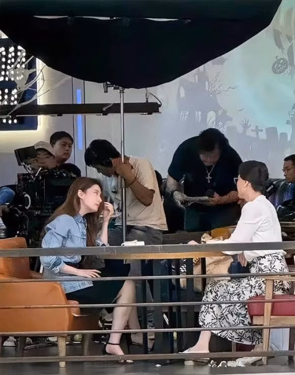 Luu Diec Phi dong phim qua dep, khi chat yeu kieu-Hinh-2