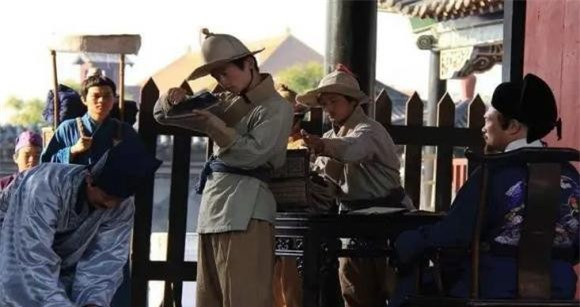 An phat tan khoc cho hanh vi gian lan thi cu thoi co dai-Hinh-2