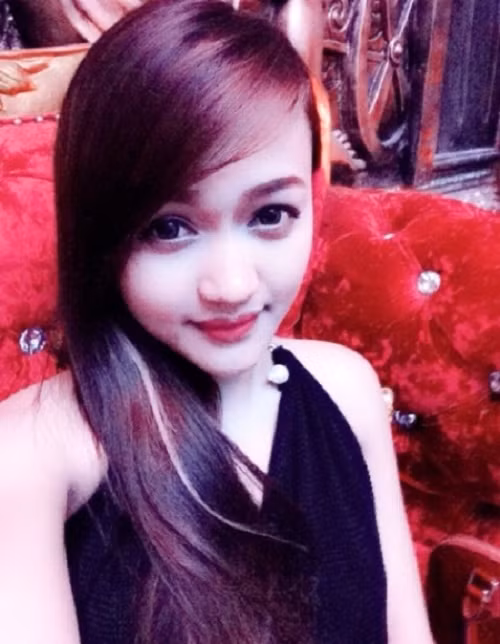 Mua xe khung 28 ty, hot girl Tuong Vy giau co nao-Hinh-5