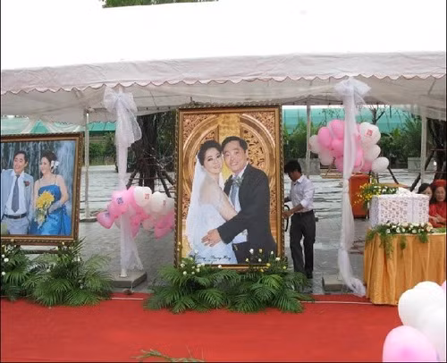 Moi tinh song gio voi dai gia cua me ty phu nho tuoi nhat VN-Hinh-2