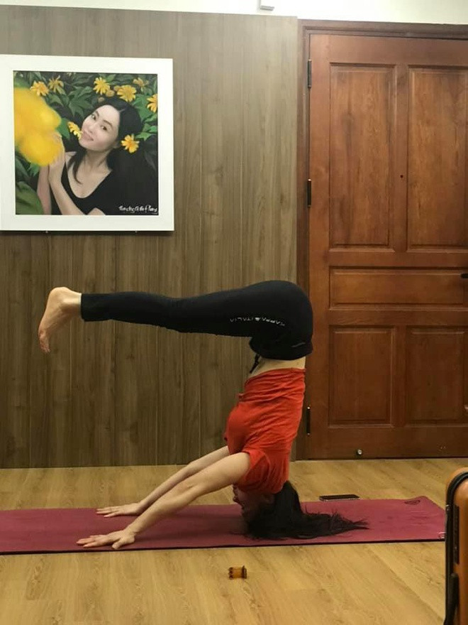 Bên cạnh công việc diễn xuất, Quách Thu Phương còn là một giáo viên dạy yoga. Chia sẻ với Zing, nữ diễn viên cho hay bộ môn đã giúp chị "vực dậy" trong thời gian mắc bệnh tâm lý. Nhờ yoga, Thu Phương học được cách sống chậm, lắng nghe cơ thể, và yêu thương bản thân nhiều hơn. Ở tuổi ngoài 40, nữ diễn viên vẫn giữ được vóc dáng cân đối và ngoại hình trẻ trung khiến nhiều khán giả ngưỡng mộ.