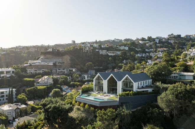 Căn nhà được lấy cảm hứng từ Bảo tàng nghệ thuật Kimbell ở Fort Worth, Texas. Ảnh: Mike Kelley.