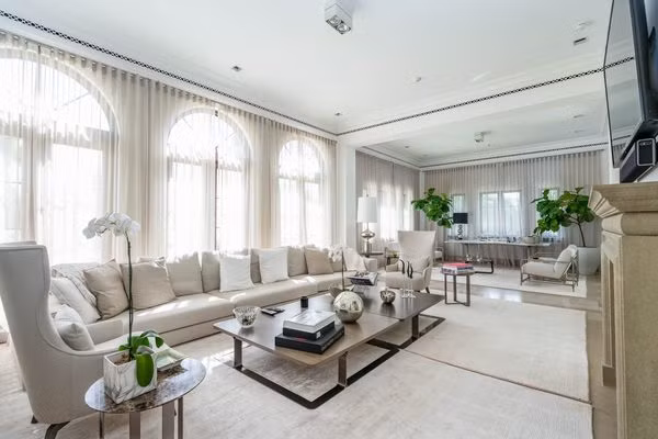 Can canh biet thu 520 ty chong cu Jennifer Lopez rao ban-Hinh-3