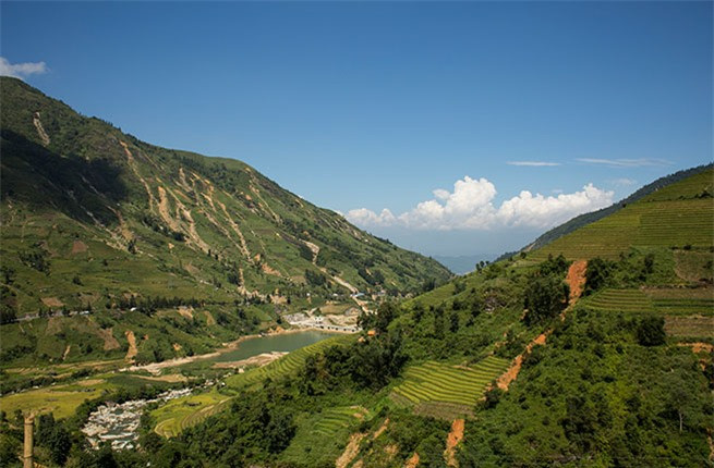 Địa danh Sapa thuộc phía Bắc Việt Nam sẽ khiến bạn ngạc nhiên bởi những khung cảnh thiên nhiên đẹp ngoạn mục.