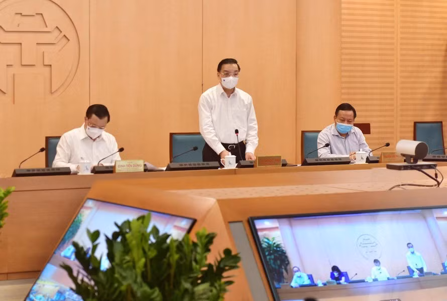 Chu tich Ha Noi: Xem xet dung hoat dong cac quan bia hoi