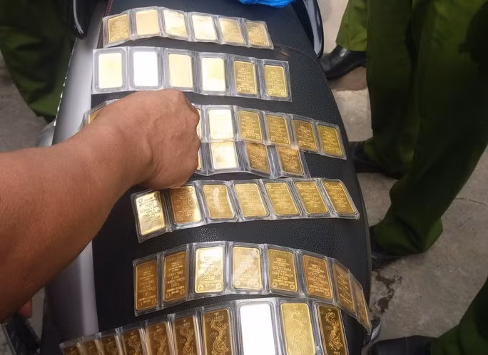 Vu nha nguyen Giam doc So GTVT Tra Vinh mat hon 5 ti dong: Ke trom khai gi?-Hinh-2