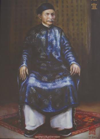 Ông đã đứng ra chiêu binh đãi sĩ về hội ngộ dưới lá cờ của phong trào Cần Vương để đấu tranh giành lại nền độc lập cho dân tộc.