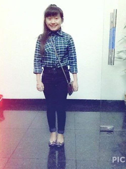 Cô gái còn hước chia sẻ trên Người Đưa Tin: "Thấp bé cũng có nhiều sự hạn chế như đi xe đạp không chống chân được, không thể lau hết bảng trong lớp... Những lúc như thế bạn bè lại giúp đỡ mình. Xem ra mình lại được ưu tiên hơn các bạn khác".