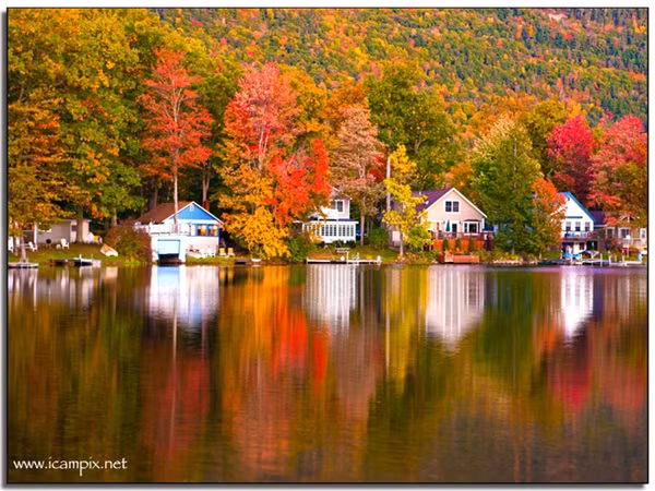  4. Burlington - Vermont: Với hồ Champlin thơ mộng và những ngọn núi gần đó, Burlington chắc chắn là điểm đến không thể bỏ lỡ để cảm nhận một mùa thu dịu dàng của Bắc Mỹ...