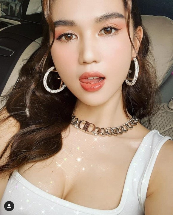 Ngoc Trinh tuyen bo soc ve dieu khien minh guc nga