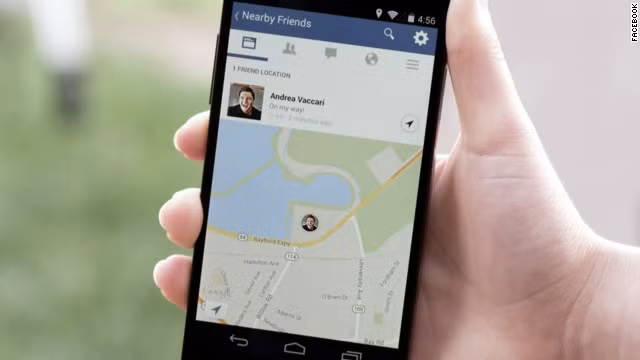 Đánh dấu con mốc 10 năm, Facebook đưa ra khá nhiều thay đổi. Hồi tháng 4/2014, Facebook tung ra tính năng “Nearby Friends”, sử dụng thông tin định vị để người dùng biết được những người bạn nào đang ở gần họ trong thế giới thực.