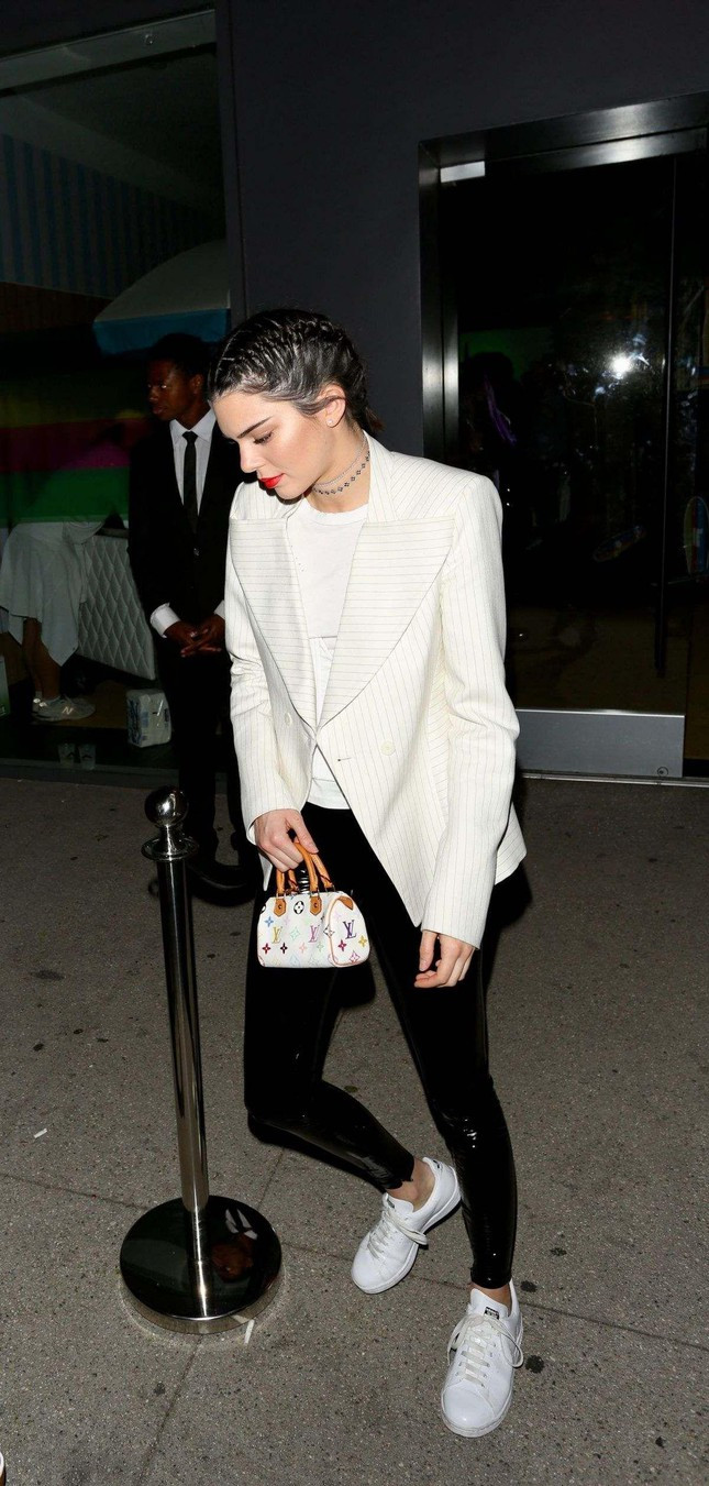 Tui xach hang hieu tro thanh “co phieu” cua Gen Z