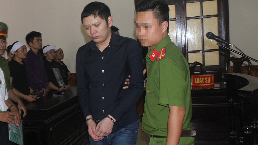 Ngày 26/4/2017, Tòa án nhân dân tỉnh Hà Tĩnh mở phiên tòa xét xử sơ thẩm và tuyên phạt nam tài xế taxi Nguyễn Văn Tiến mức án tử hình về tội giết người. Ngoài mức án này, nam tài xế này còn bị tuyên phạt 4 năm tù về tội cướp tài sản và 18 tháng tù về tội dâm ô trẻ em. Tổng hình phạt mà Tiến phải nhận là tử hình.