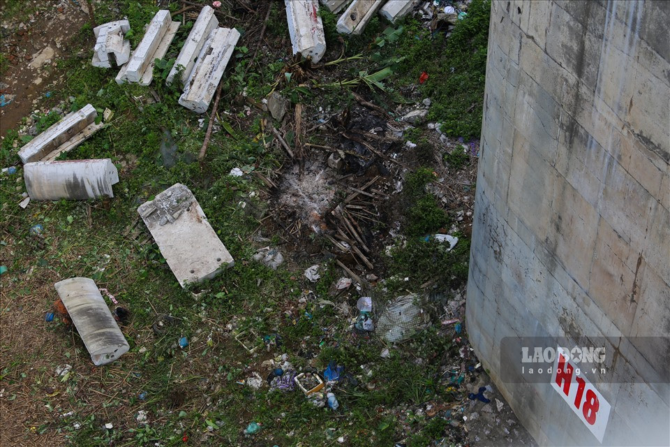 Trụ H18 sẽ được giữ nguyên kết cấu trụ dưới để tiếp tục thi công cầu Vĩnh Tuy giai đoạn 2.