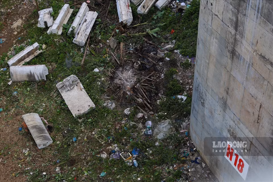 Trụ H18 sẽ được giữ nguyên kết cấu trụ dưới để tiếp tục thi công cầu Vĩnh Tuy giai đoạn 2.