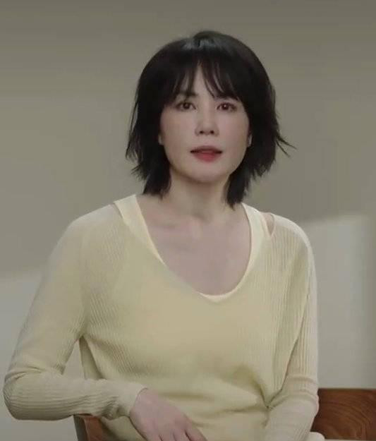 Vuong Phi 'hot' 100 ty, tien khoe sac voc Ta Dinh Phong dam say-Hinh-3