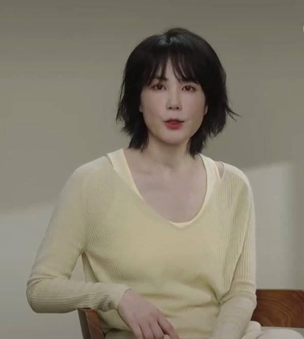 Vuong Phi 'hot' 100 ty, tien khoe sac voc Ta Dinh Phong dam say-Hinh-2